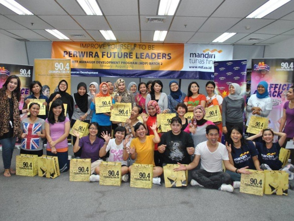 COSMOPOLITAN FM OFFICE ATTACK WITH CELEBRITY FITNESS GOES TO MTF