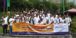 Family Day Mandiri Tunas Finance cabang Gianyar dan cabang Denpasar