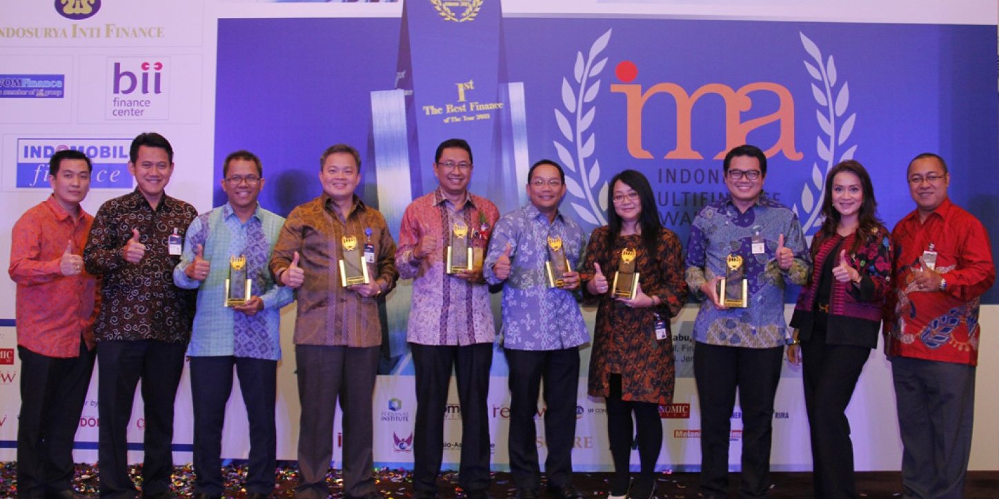 MANDIRI TUNAS FINANCE RAIH 5 PENGHARGAAN TERBAIK INDONESIA MULTIFINANCE AWARD 2014