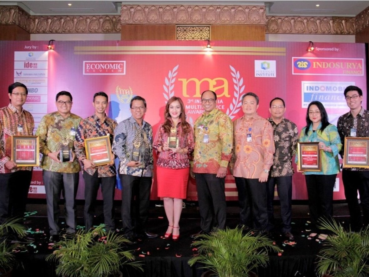 MTF Raih Gelar Best of Multifinance Indonesia Of The Year dalam IMA 2015 