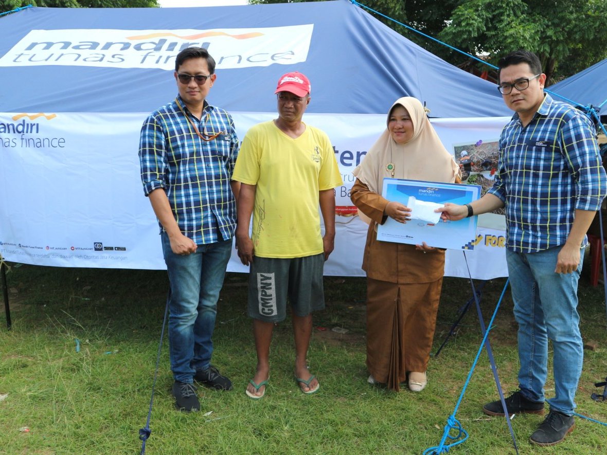 MTF Cares for the Banten Tsunami