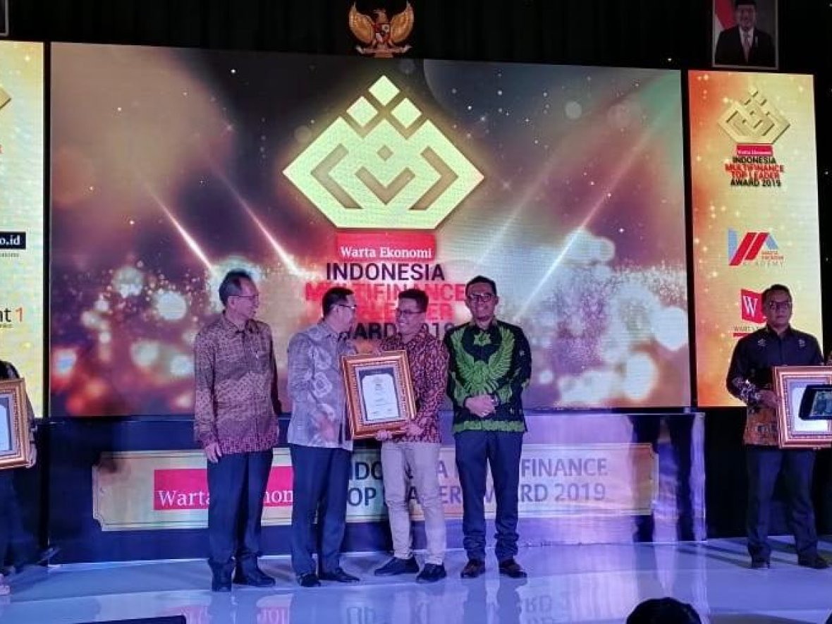 Direktur Utama MTF Raih Indonesia Multifinance Top Leader Award 2019