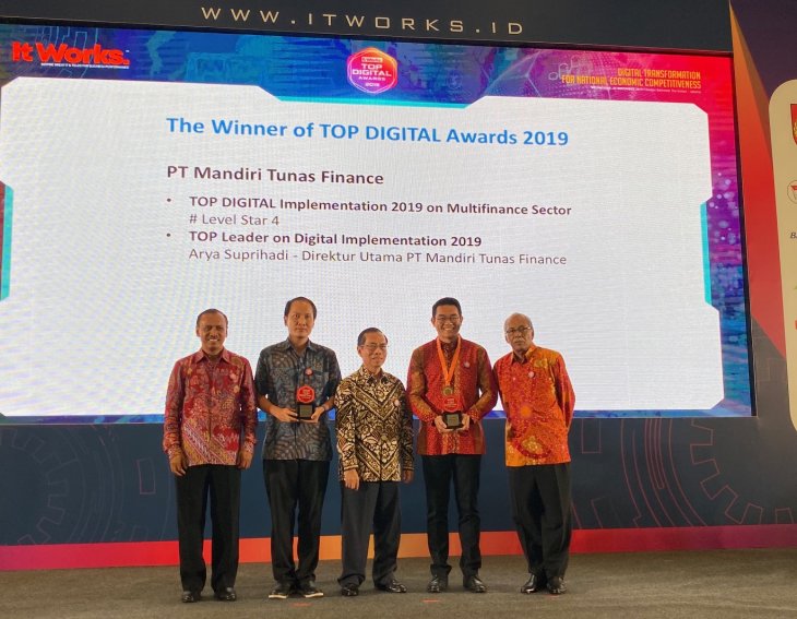 MTF Raih Top Digital Awards 2019