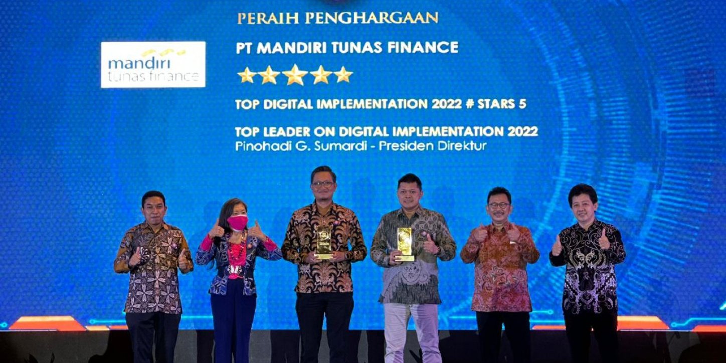 Sabet 2 Penghargaan Sekaligus! MTF Menangkan TOP Digital Implementation 2022 #STARS 5 & CEO MTF Sebagai TOP Leader On Digital Implementation 2022
